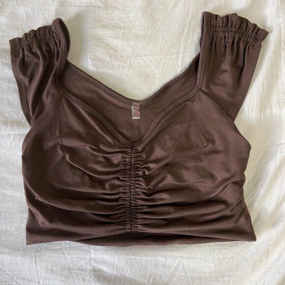 Breathe Deeper Crop Tank - Picture 4 of 5